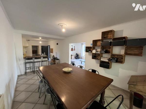 AU SUD DE MONTELIMAR, VILLA F6 D'ENV. 188 M2 