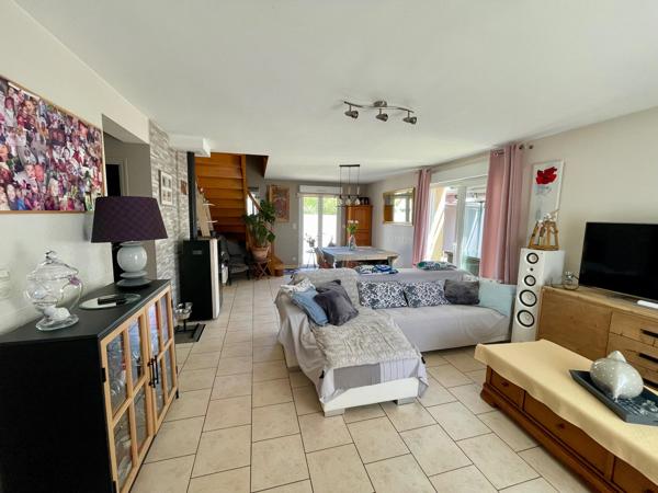 PAVILLON 112 M² – 4 CHAMBRES – LAVAL THÉVALLES – TERRAIN 583 M² – GARAGE 33 M²
