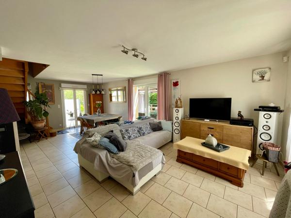 PAVILLON 112 M² – 4 CHAMBRES – LAVAL THÉVALLES – TERRAIN 583 M² – GARAGE 33 M²