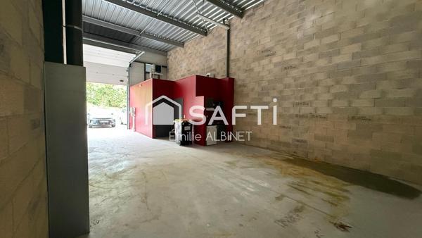 Local Commercial de 83 m² dans parc sécurisé