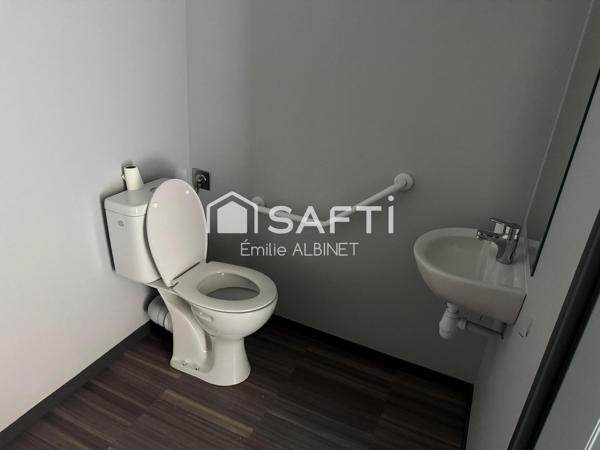 Local Commercial de 83 m² dans parc sécurisé