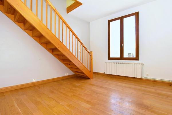 Carcassonne quartier Pasteur, 170m, 5 chambres, jardin,dépendances, garage