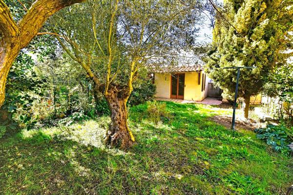 Carcassonne quartier Pasteur, 170m, 5 chambres, jardin,dépendances, garage