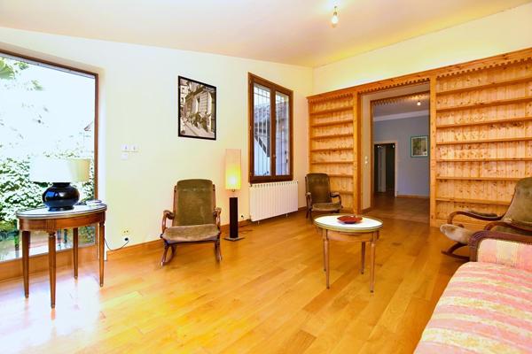 Carcassonne quartier Pasteur, 170m, 5 chambres, jardin,dépendances, garage