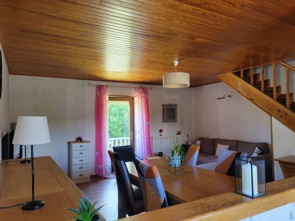 Maison entièrment rénovée sur terrain clos et arboré