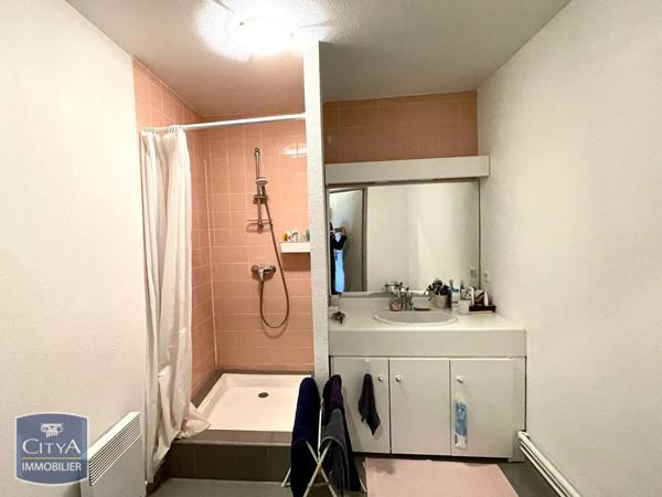 Appartement à louer 1 pièce 30.59m² Clermont-Ferrand (63000)