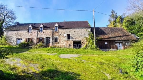 Ensemble de 2 maisons sur terrain de 8322m2