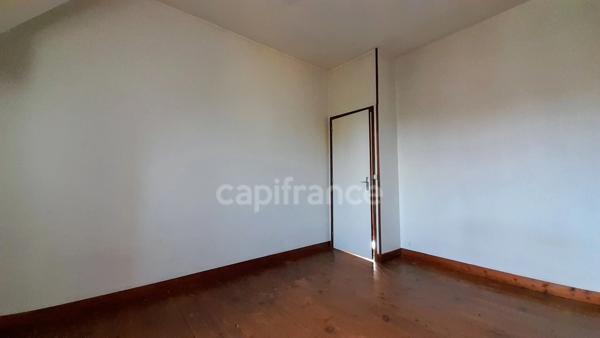 Ensemble de 2 maisons sur terrain de 8322m2