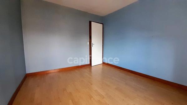 Ensemble de 2 maisons sur terrain de 8322m2