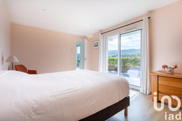 Maison à vendre 6 pièces 165 m² Romagnat