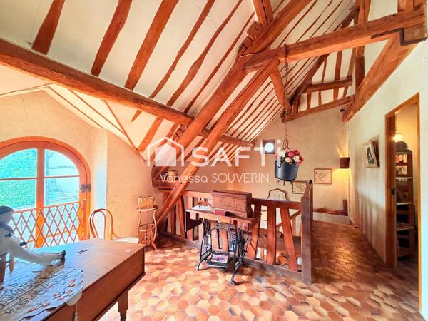 Propriétée composée de 2 maisons sur 920 m2 clos