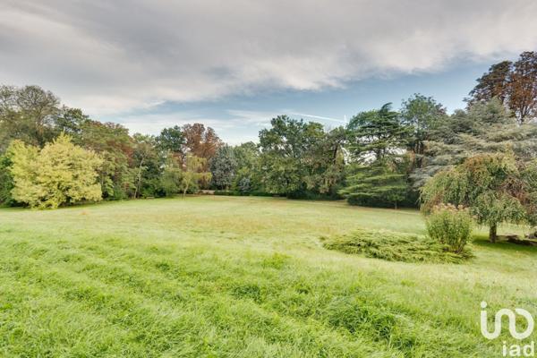 Appartement 3 pièces de 70 m² à Sèvres (92310)