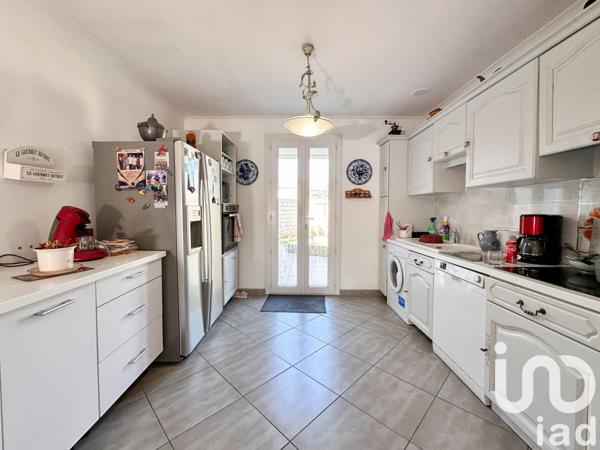 Maison 4 pièces de 85 m² à Marguerittes (30320)