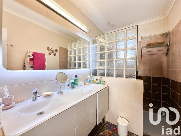 Maison 4 pièces de 85 m² à Marguerittes (30320)