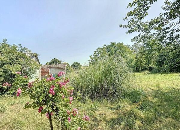 Maison avec dépendances entre Barbezieux et Angoulême