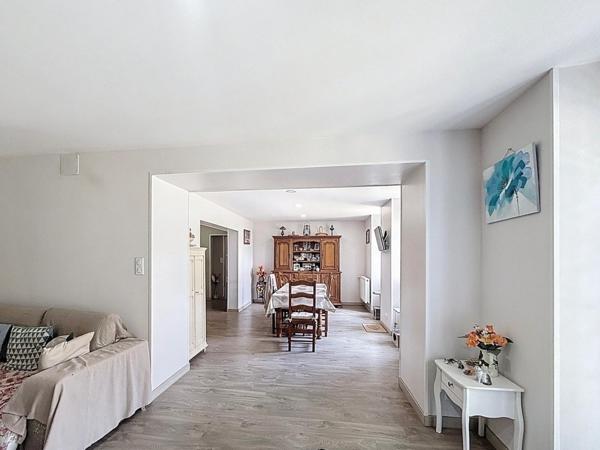 Maison avec dépendances entre Barbezieux et Angoulême