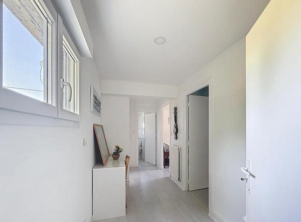 Maison avec dépendances entre Barbezieux et Angoulême