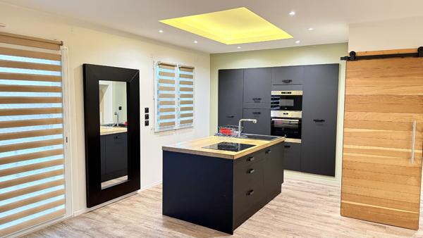 Maison La Baconniere 6 pièce(s) 107.32 m2