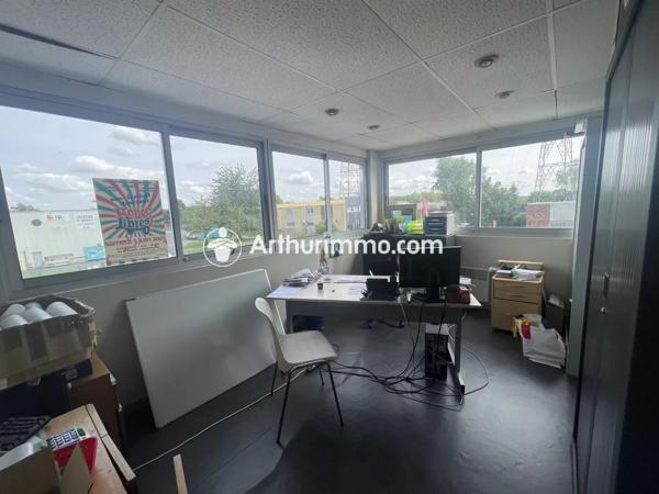 Location Local commercial 6 pièces 156 m2 à Lisses