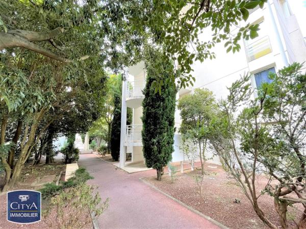 Location parking Avignon (84)
