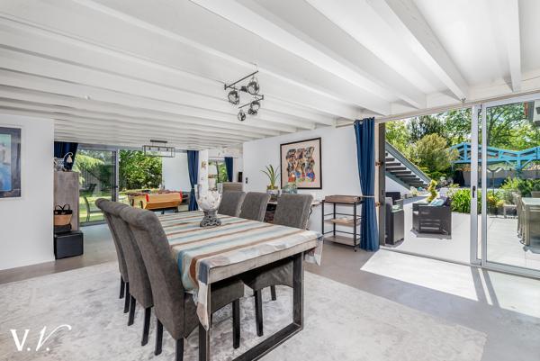 BISCARROSSE - MAISON D'ARCHITECTE ATYPIQUE SUR PARC