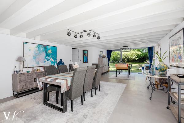 BISCARROSSE - MAISON D'ARCHITECTE ATYPIQUE SUR PARC