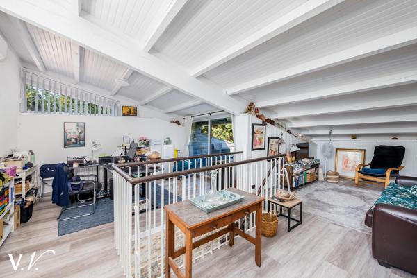 BISCARROSSE - MAISON D'ARCHITECTE ATYPIQUE SUR PARC