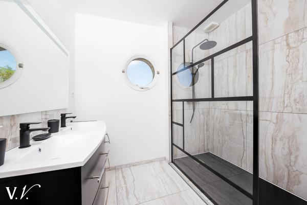 BISCARROSSE - MAISON D'ARCHITECTE ATYPIQUE SUR PARC