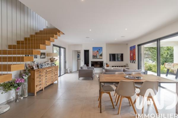 Maison à vendre 6 pièces 198 m² Grimaud