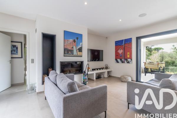 Maison à vendre 6 pièces 198 m² Grimaud