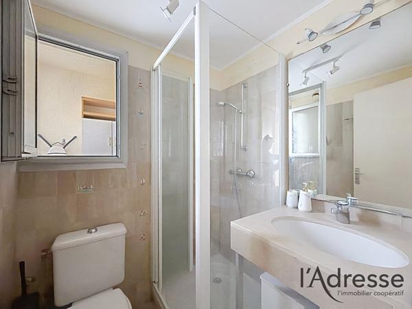 FRONT DE MER ! Appartement 2 pièces avec cave et parking !