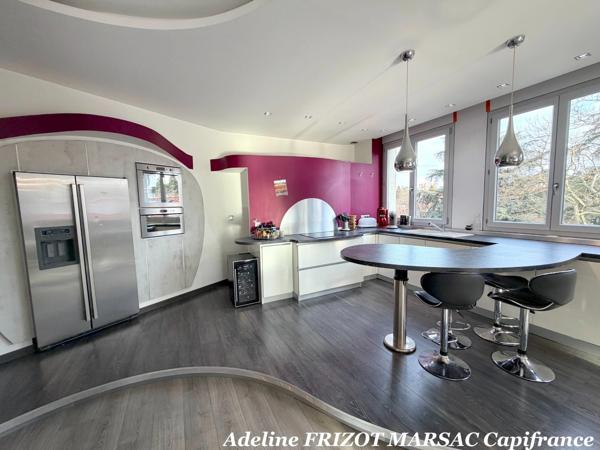 APPARTEMENT PROCHE COURS FAURIEL- 130M2 - 3 CHAMBRES - PARKING - TERRASSE 50M2