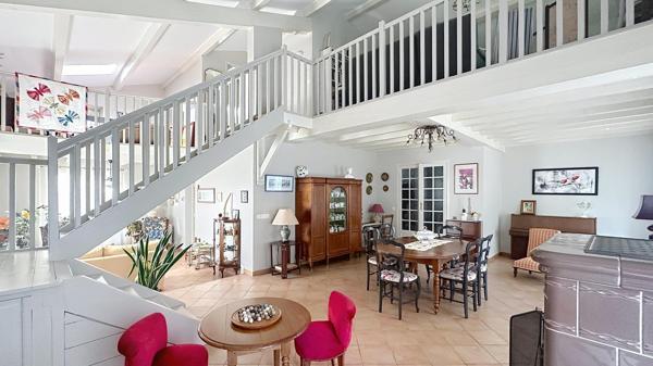 Maison de caractère en pierre – Coup de cœur assuré !