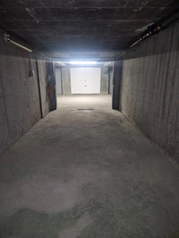 GRENOBLE – SECTEUR AMPÈRE / DOCTEUR GREFFIER GARAGE 20m² Sécurisée