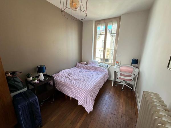 A louer - Appartement meublé 3 chambres avec garage et cave - Angers secteur Pasteur