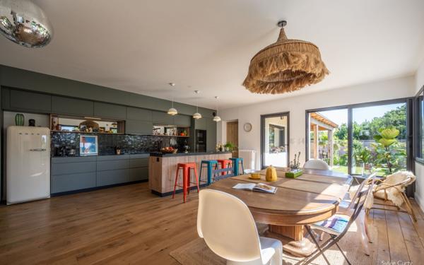 Maison à vendre    5 pièces • 200 m2 Angoulins