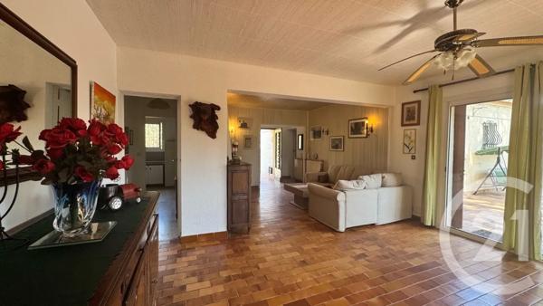 Maison à vendre  8 pièces - 216 m 2   LA GARDE  - 83
