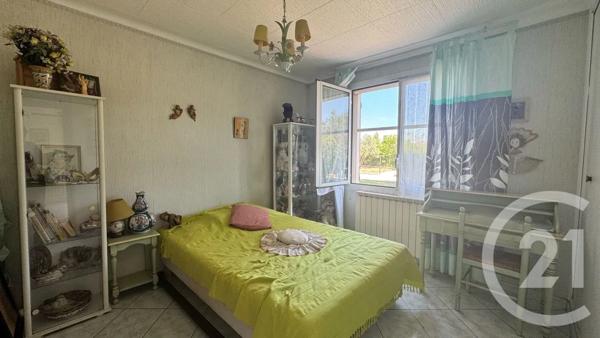 Maison à vendre  8 pièces - 216 m 2   LA GARDE  - 83