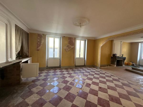 Dans bourg de Cazeres sur l'adour