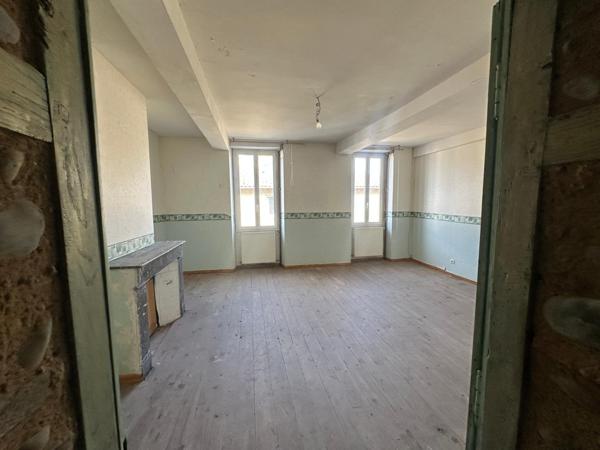 Dans bourg de Cazeres sur l'adour