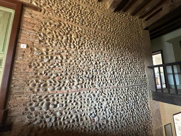 Dans bourg de Cazeres sur l'adour