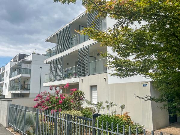 A vendre - Angers - T3 résidence récente avec balcon et garage fermé secteur Strasbourg