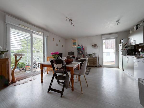 A vendre - Angers - T3 résidence récente avec balcon et garage fermé secteur Strasbourg