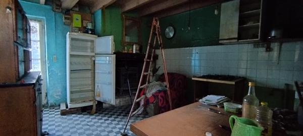 MAISON EN PIERRE A RÉNOVER AVEC JARDIN