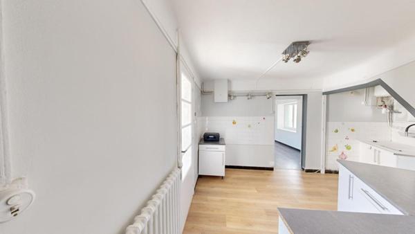 Maison de village avec jardin et vue sur la vallée