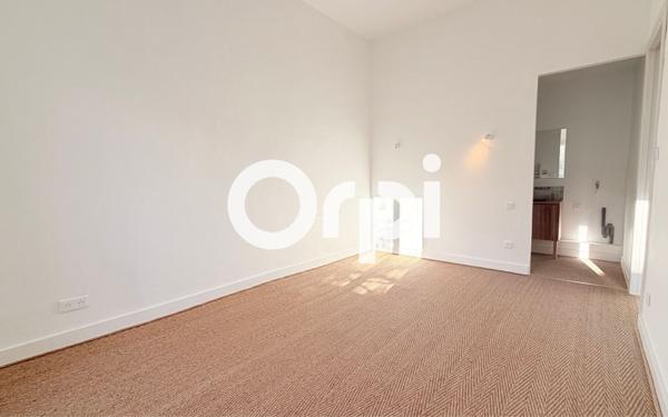 Appartement à vendre    3 pièces •  Hyères