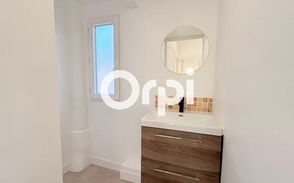 Appartement à vendre    3 pièces •  Hyères