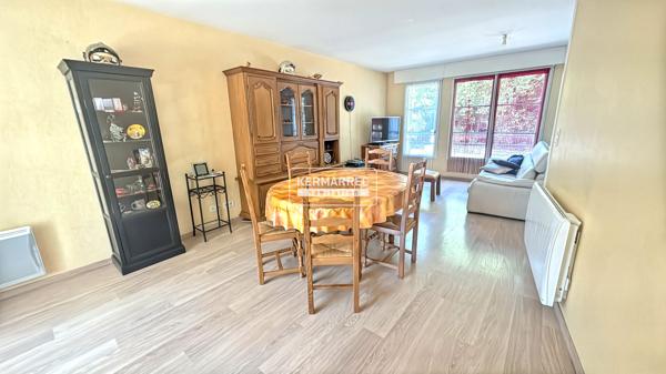 Appartement 3 pièces – 77 m² environ à Vitré (ref : 3354)