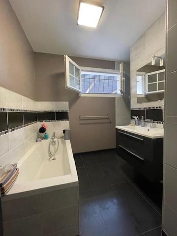 Propriété 140m 2 DOMPIERRE-SUR-MER