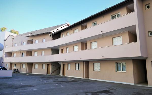 Appartement à louer    1 pièce • 14,25 m2 Chambéry